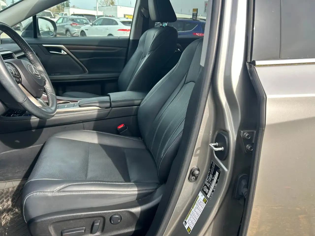 Lexus RX photo Lexus RX