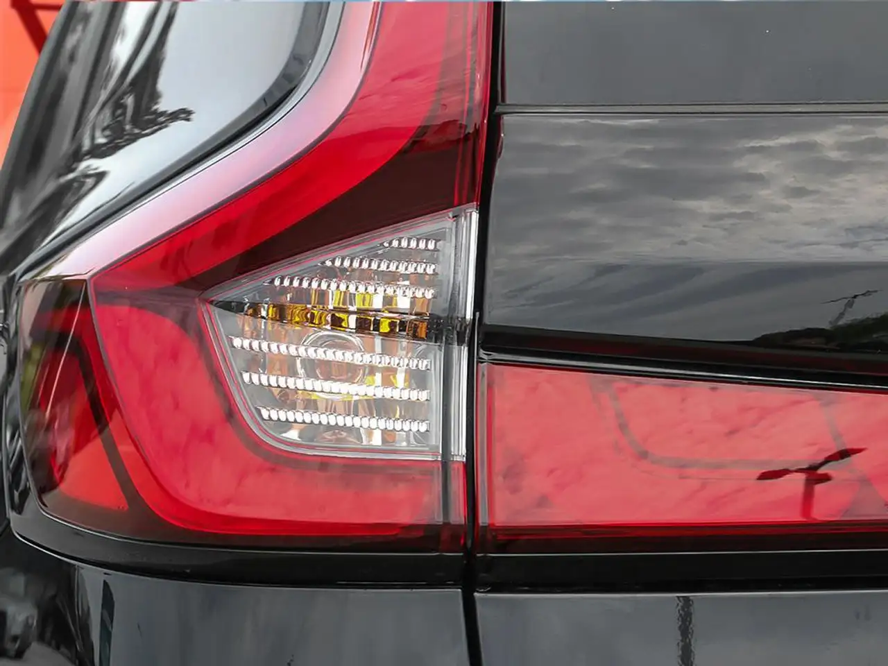 Honda CR-V photo Honda CR-V