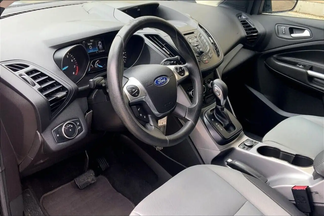 Ford Escape photo Ford Escape