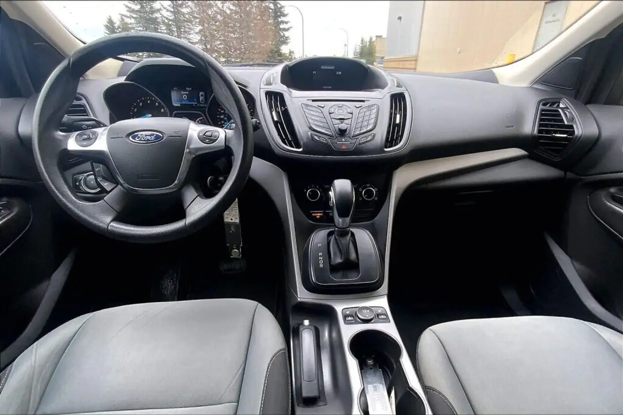 Ford Escape photo Ford Escape