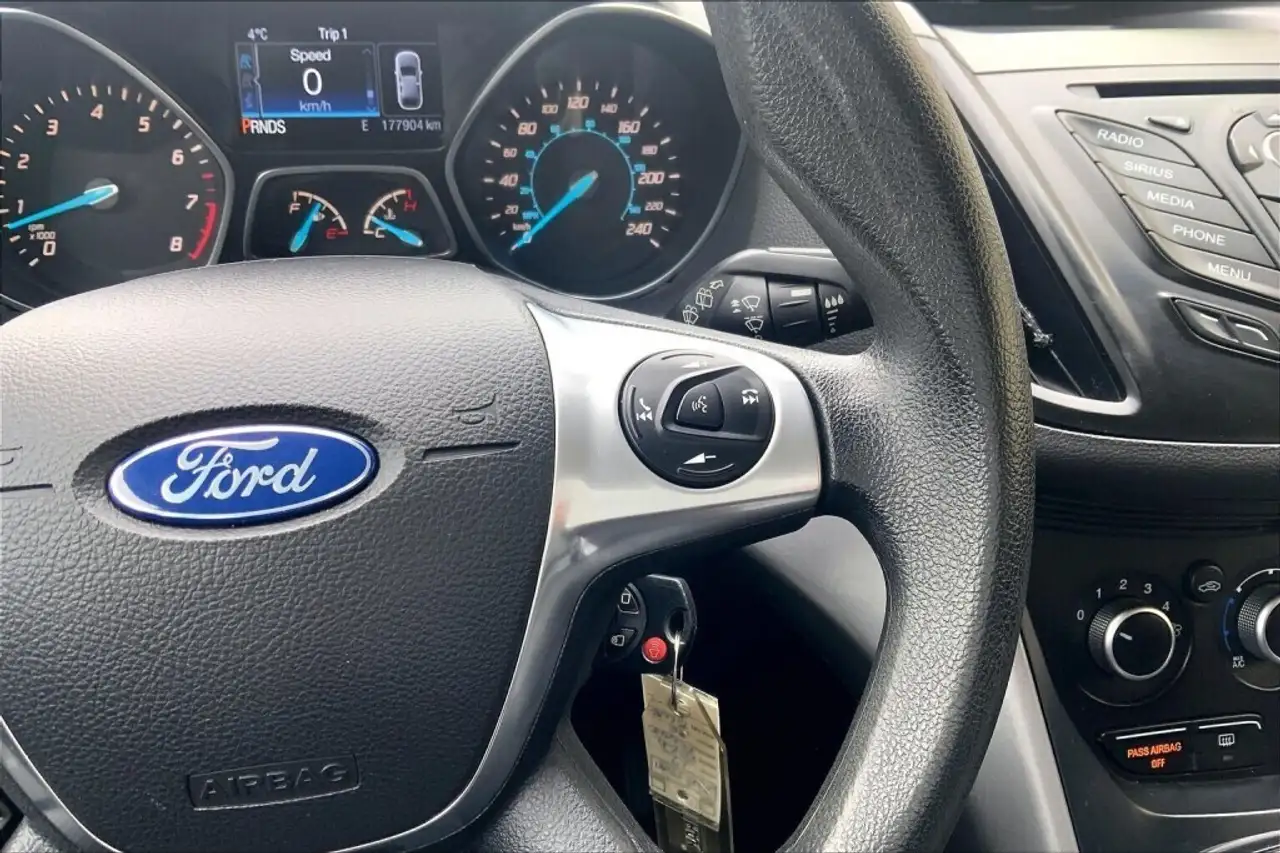 Ford Escape photo Ford Escape