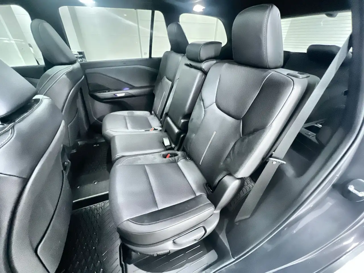 Lexus TX 350 снимка Lexus TX 350