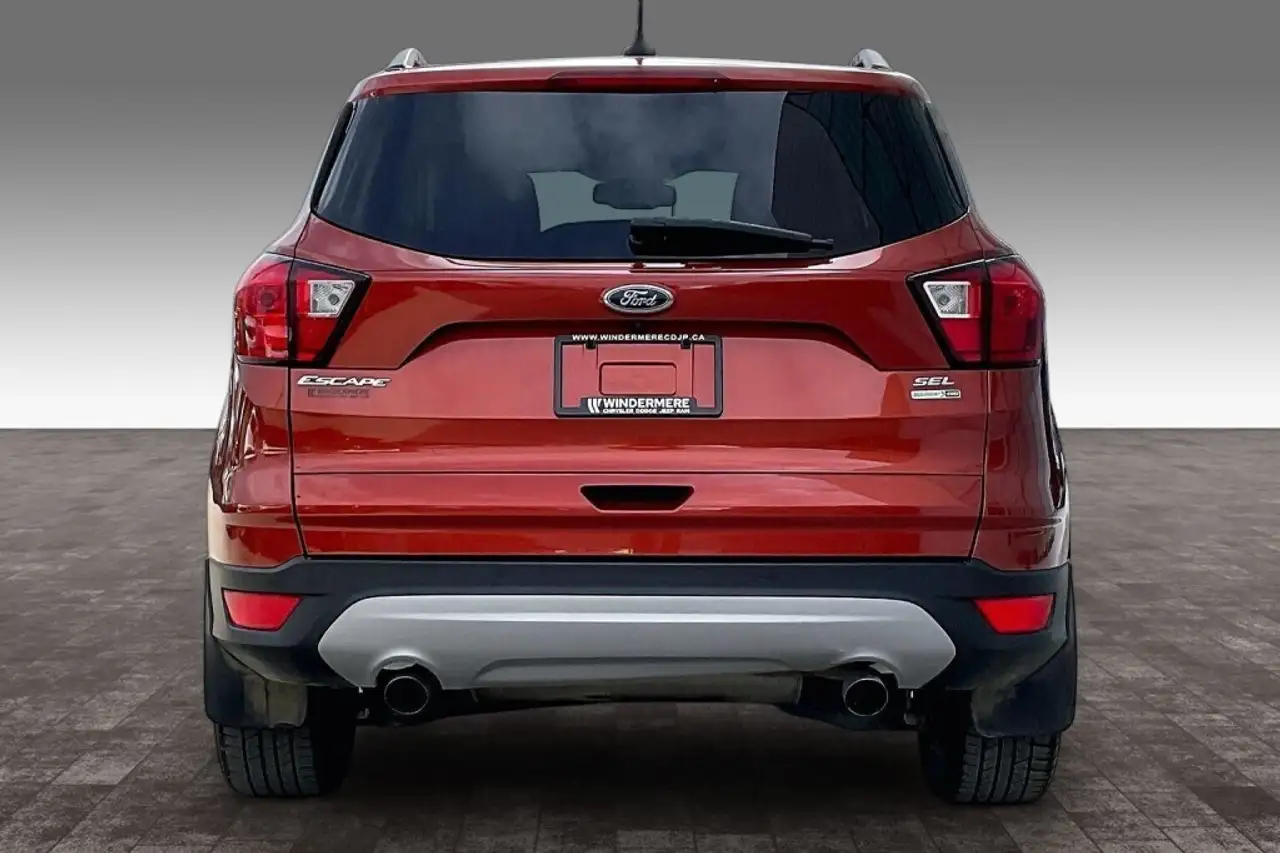Ford Escape снимка Ford Escape