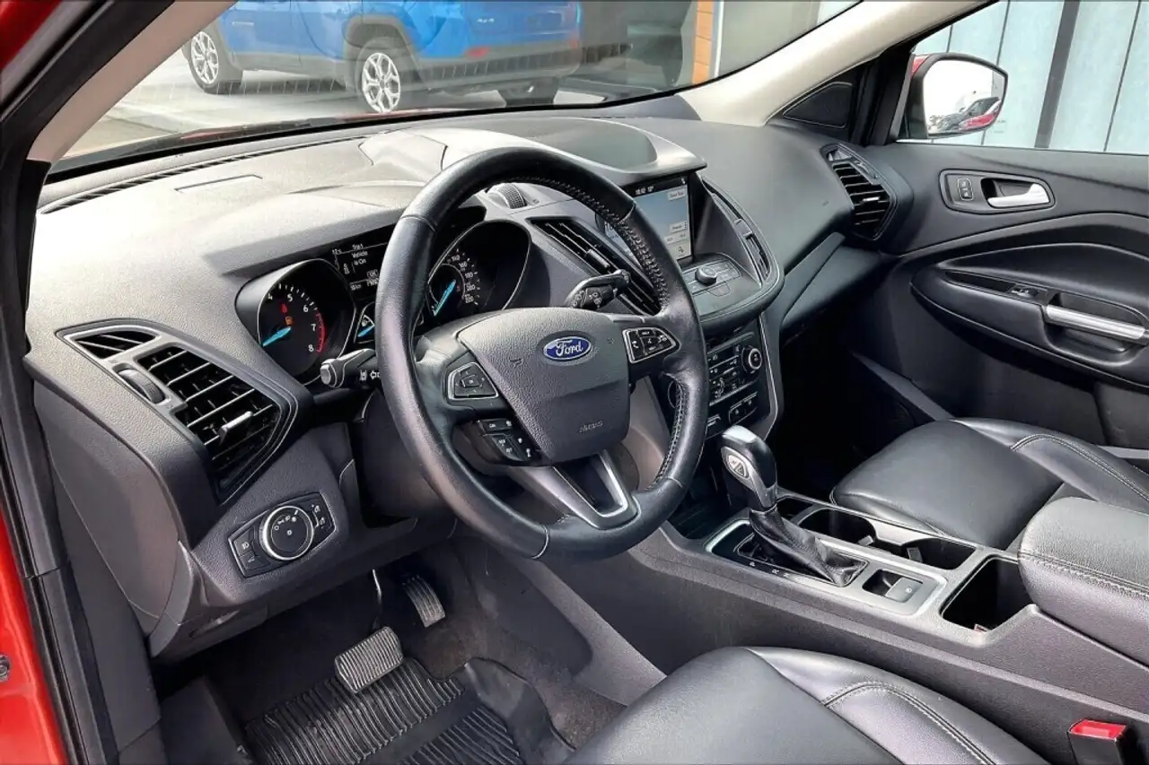 Ford Escape снимка Ford Escape