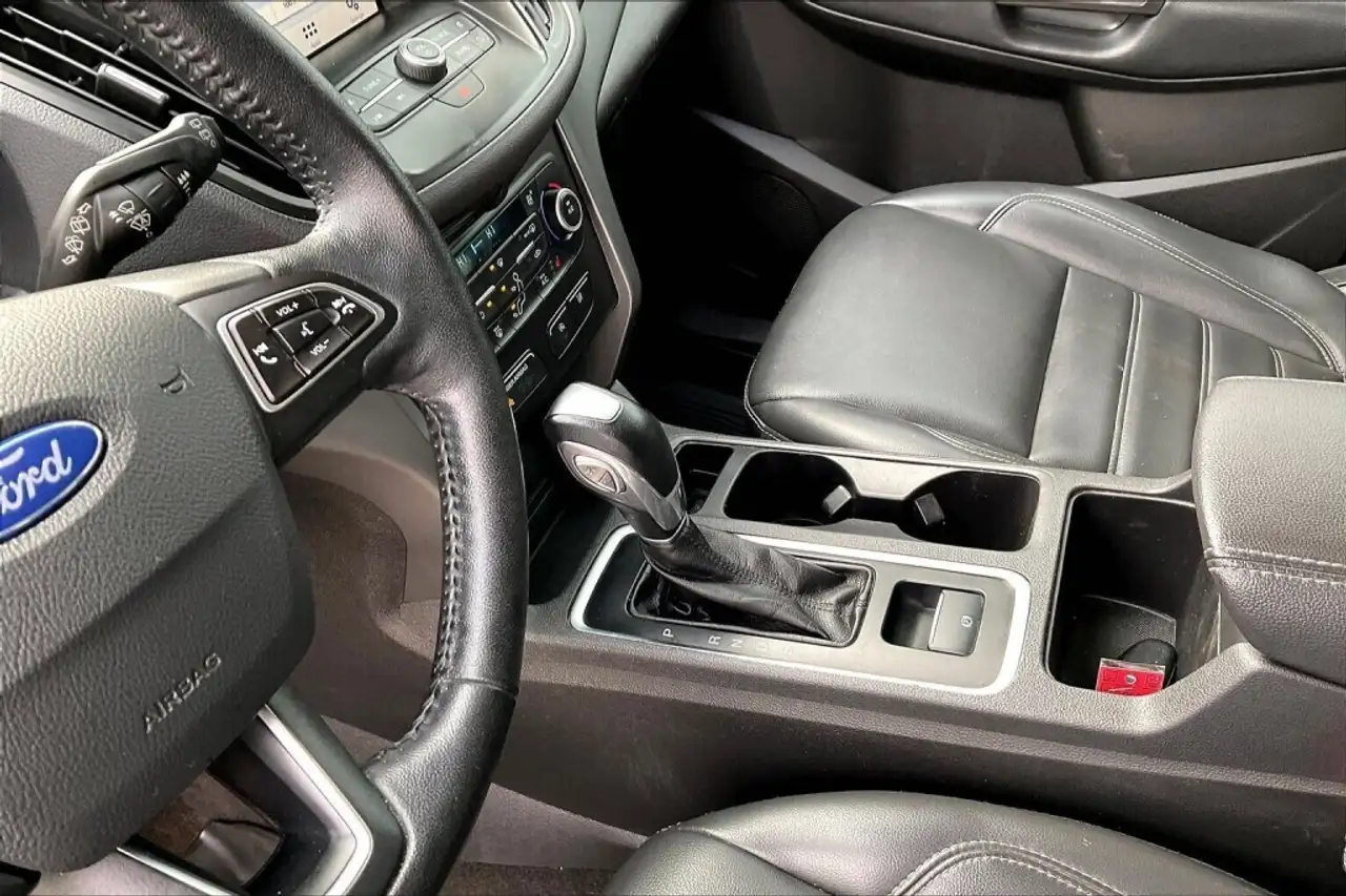 Ford Escape снимка Ford Escape