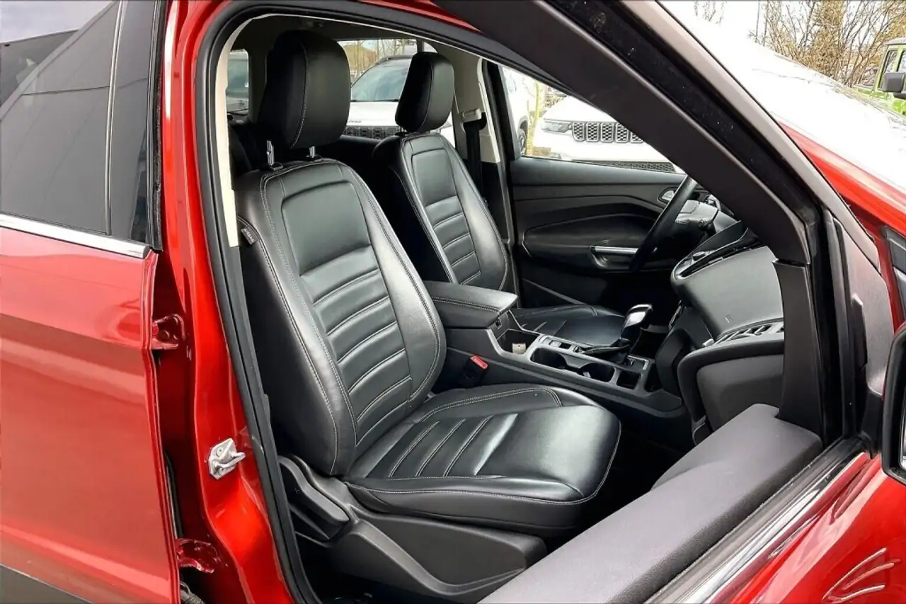 Ford Escape снимка Ford Escape