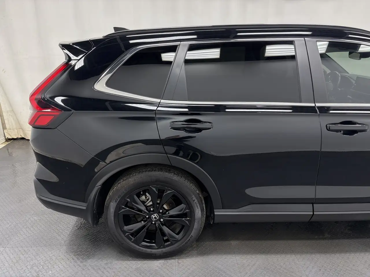 Honda CR-V photo Honda CR-V