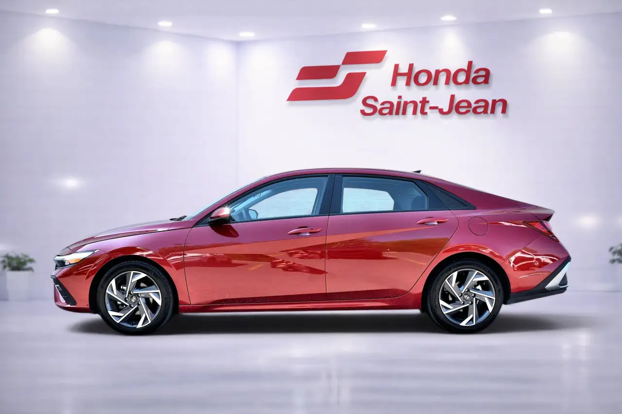 Hyundai ELANTRA снимка Hyundai ELANTRA