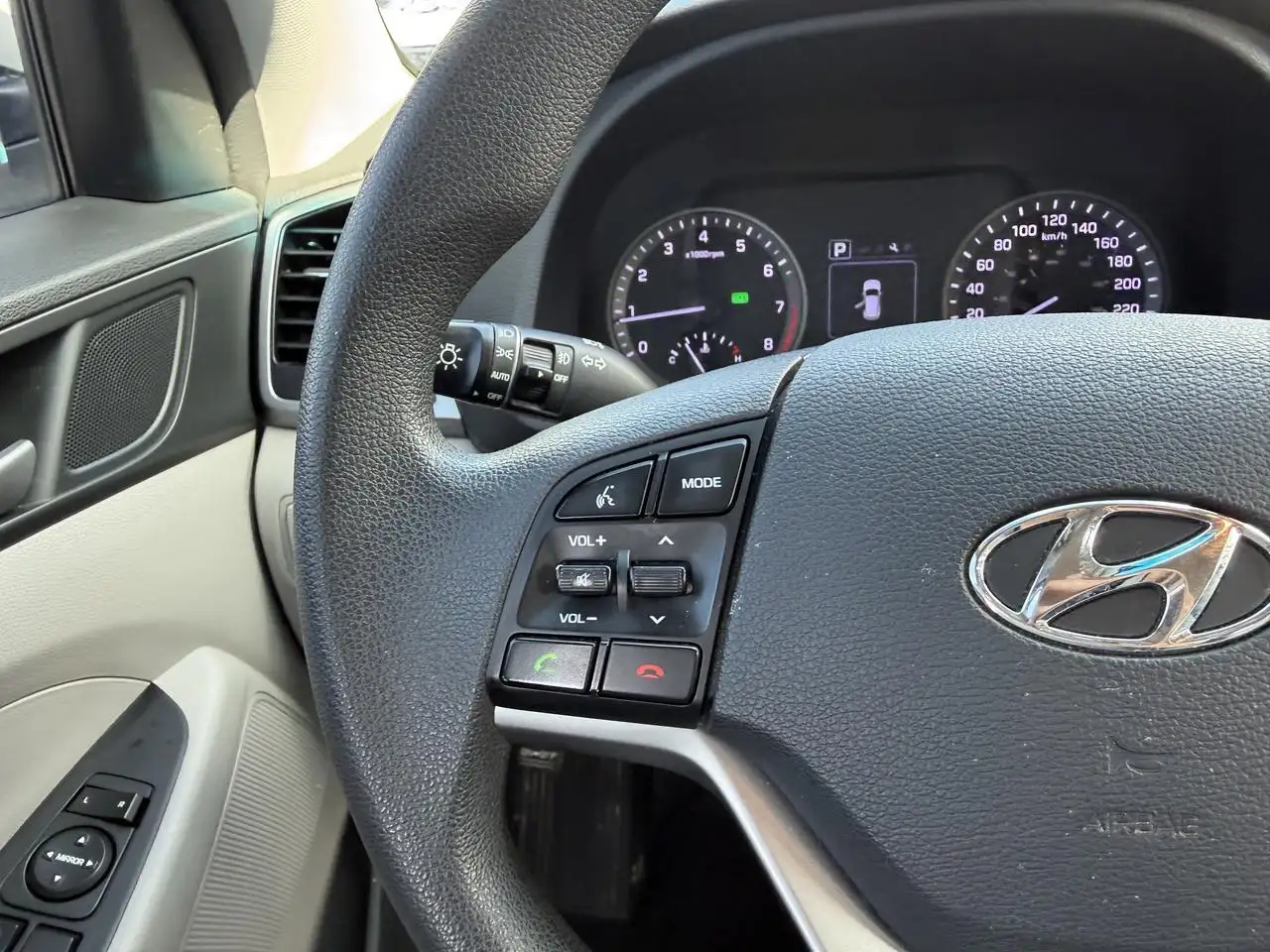Hyundai TUCSON снимка Hyundai TUCSON
