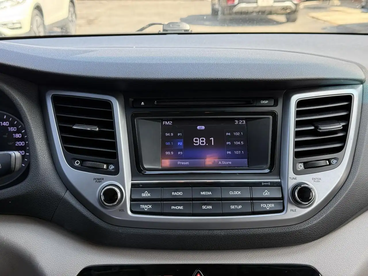 Hyundai TUCSON снимка Hyundai TUCSON