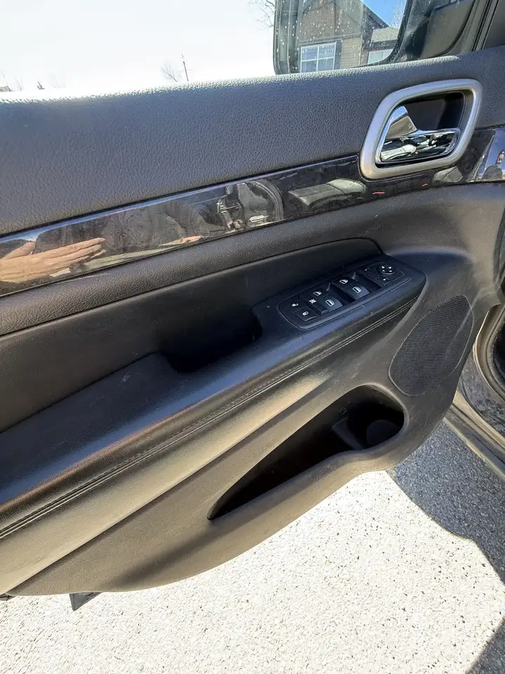 Jeep Grand Cherokee снимка Jeep Grand Cherokee