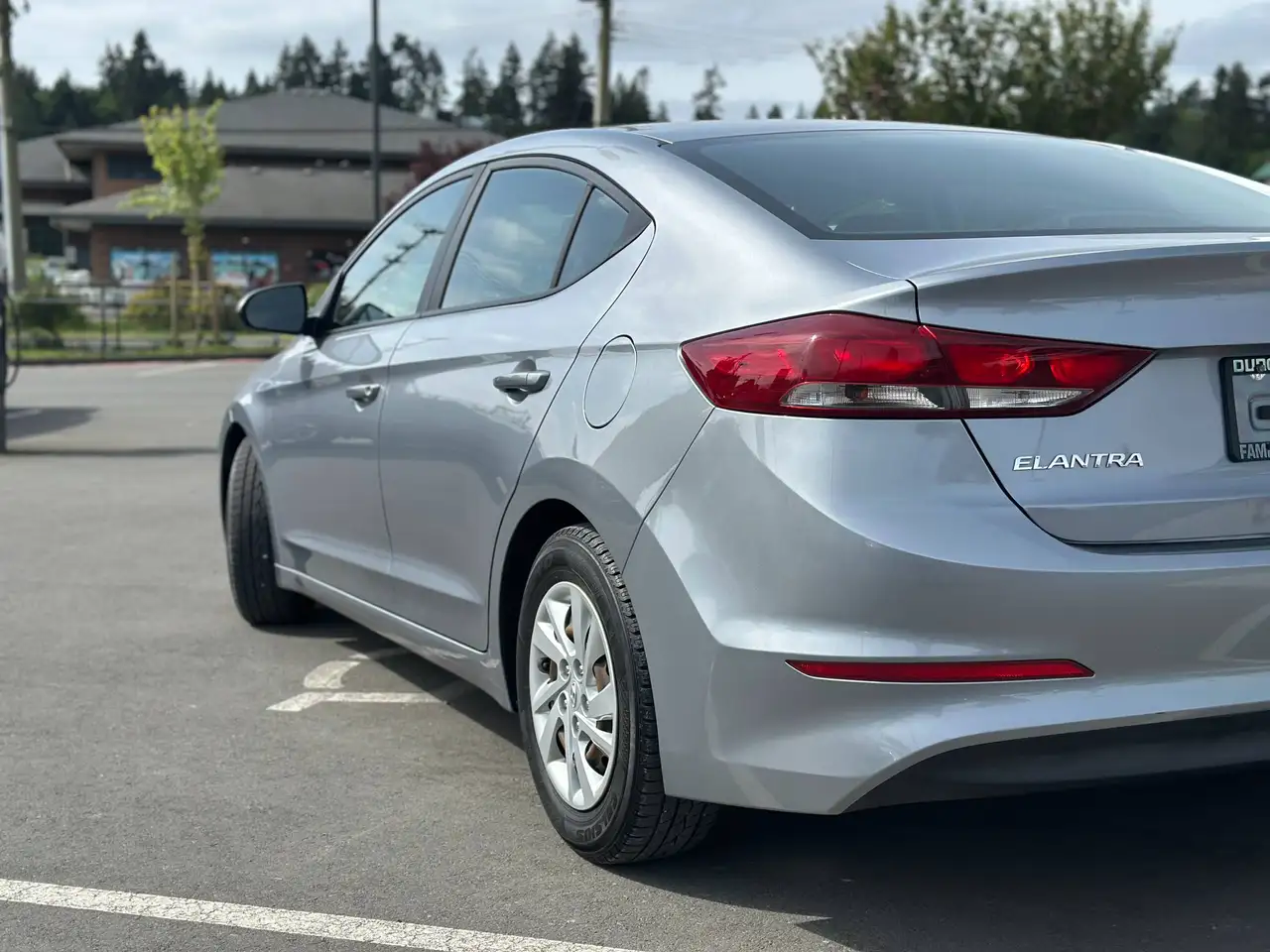Hyundai ELANTRA снимка Hyundai ELANTRA