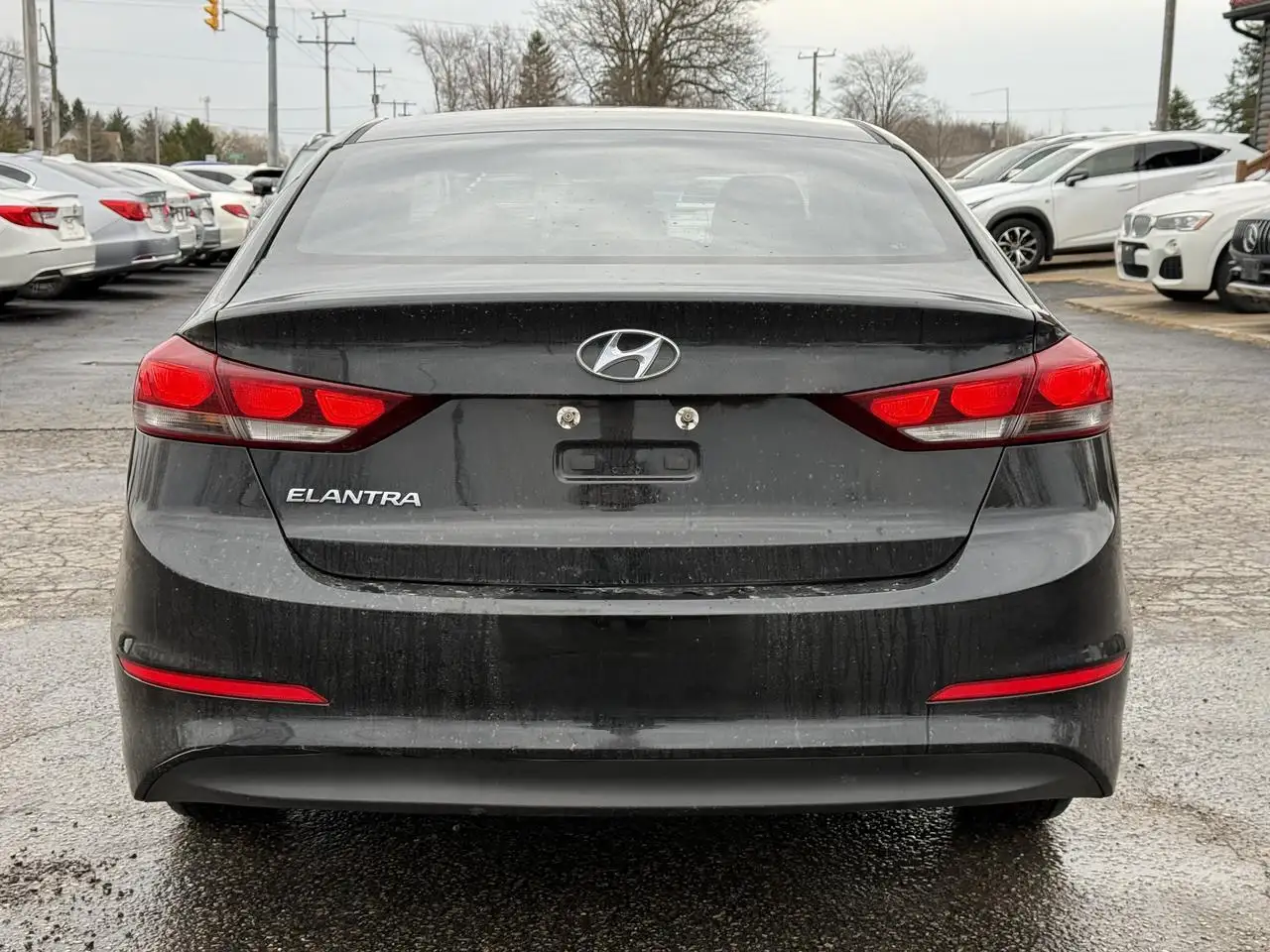 Hyundai ELANTRA fotografie Hyundai ELANTRA