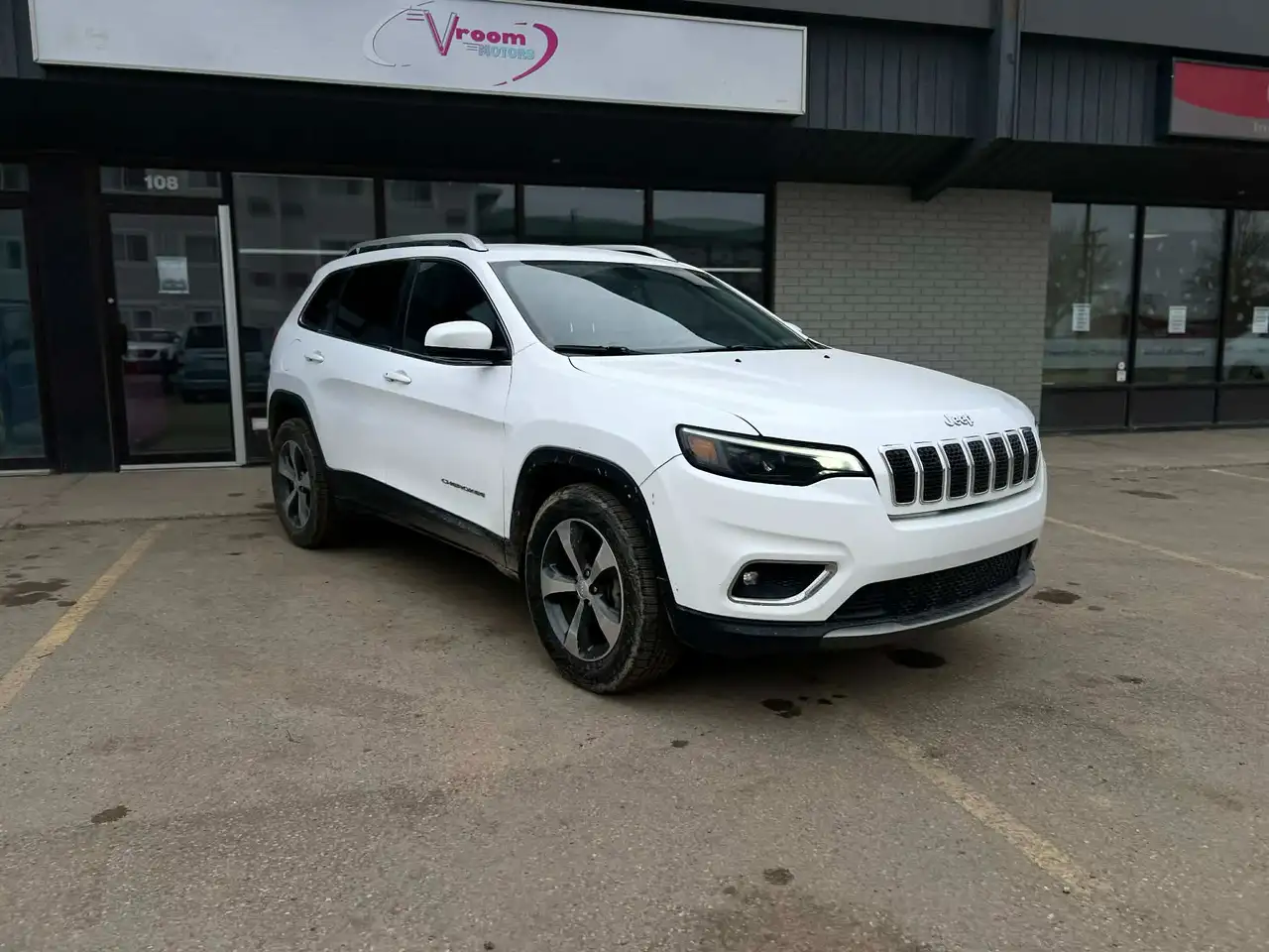 Jeep Cherokee снимка Jeep Cherokee