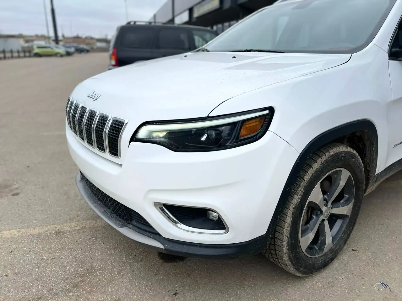 Jeep Cherokee снимка Jeep Cherokee