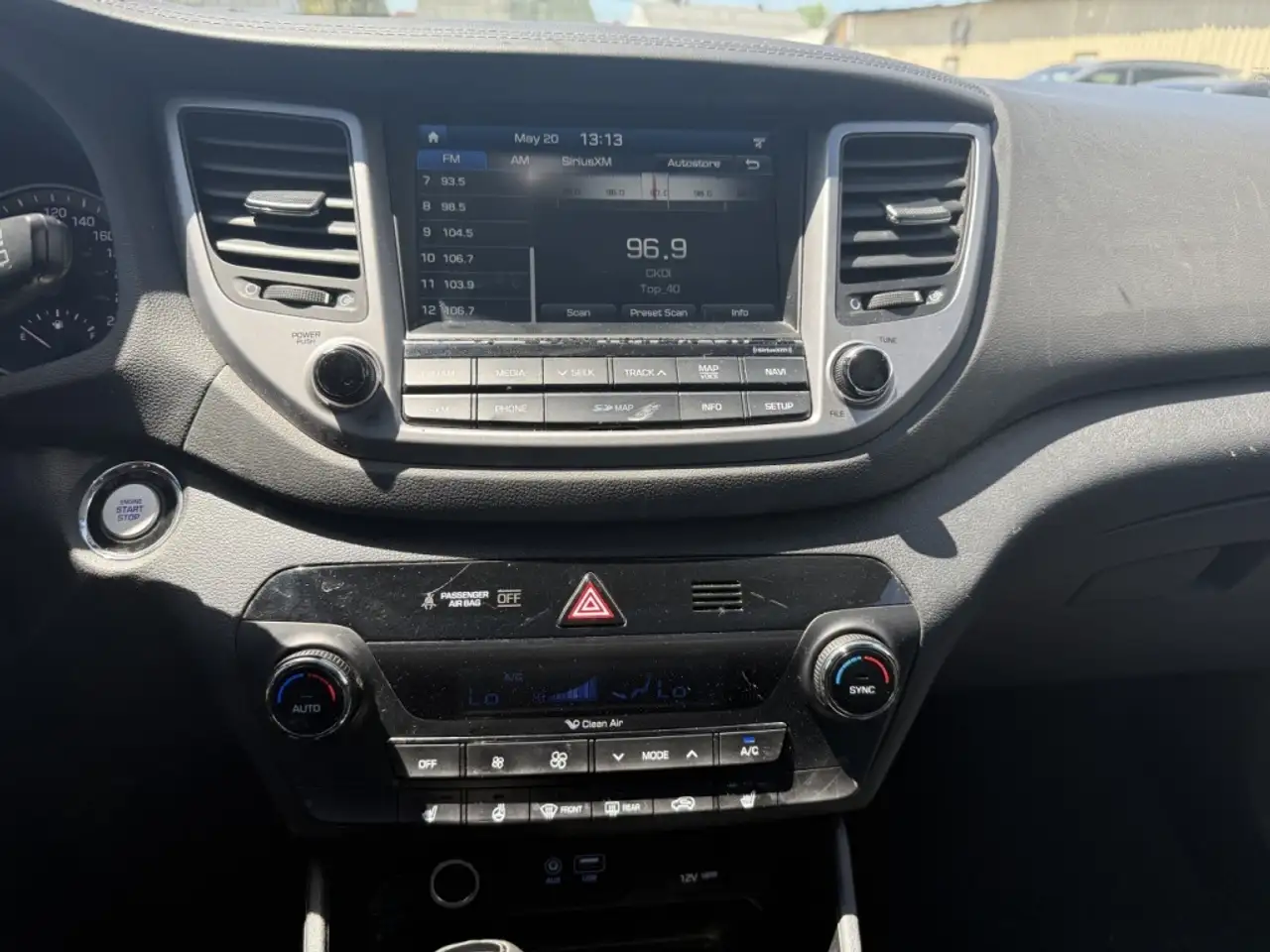 Hyundai TUCSON снимка Hyundai TUCSON