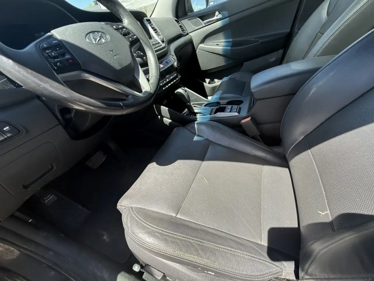 Hyundai TUCSON снимка Hyundai TUCSON