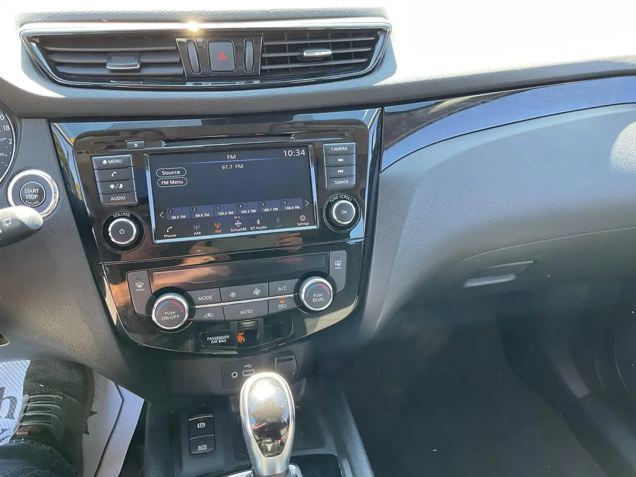 Nissan Qashqai photo Nissan Qashqai