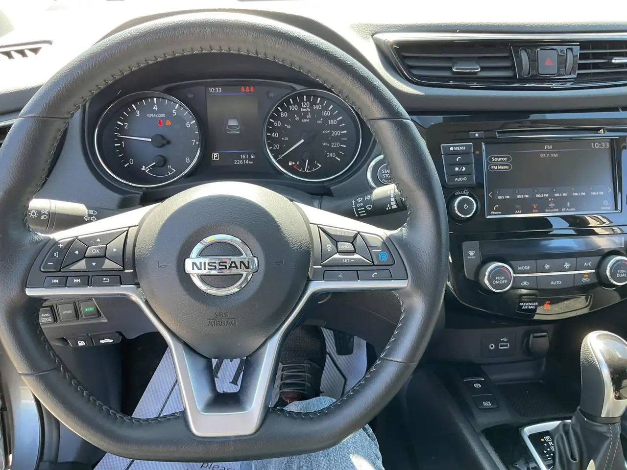 Nissan Qashqai photo Nissan Qashqai