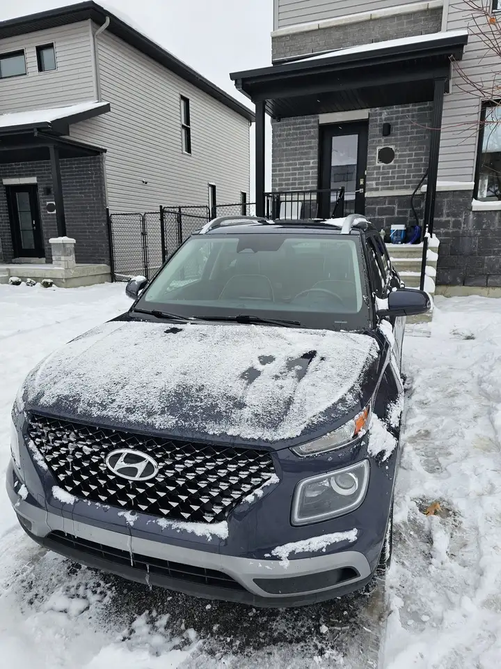 Hyundai Venue снимка Hyundai Venue