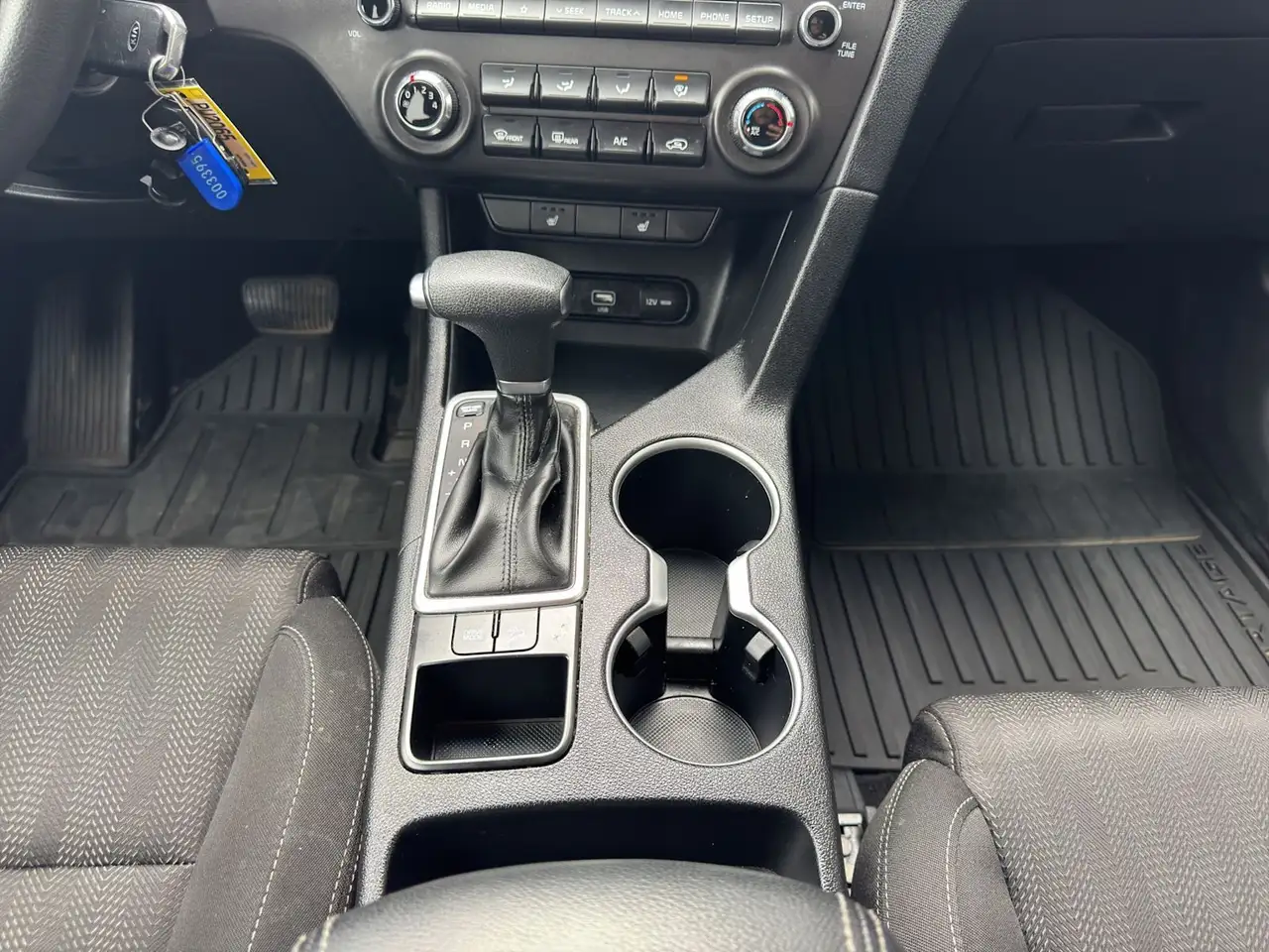 Kia Sportage снимка Kia Sportage
