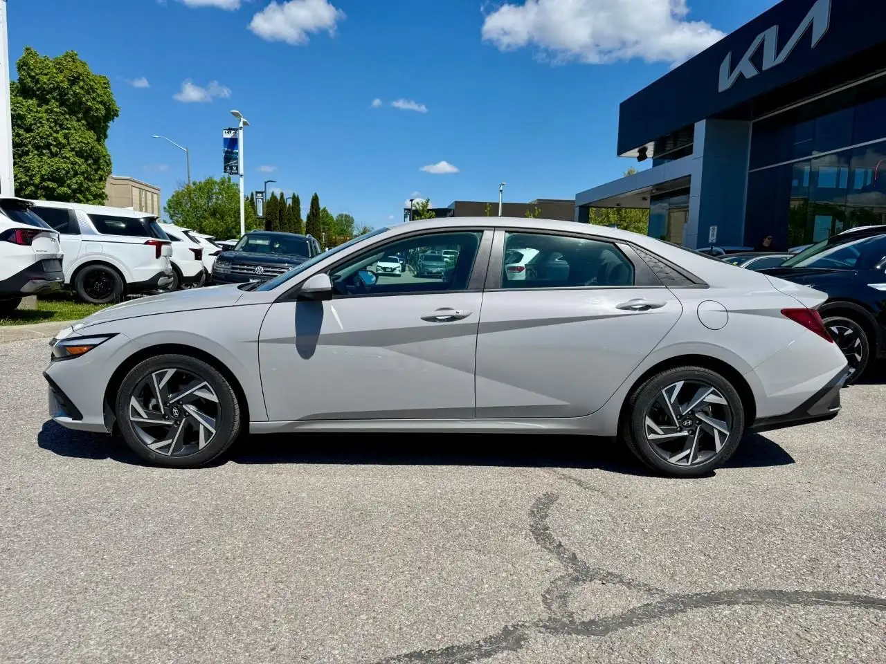 2025 Hyundai ELANTRA