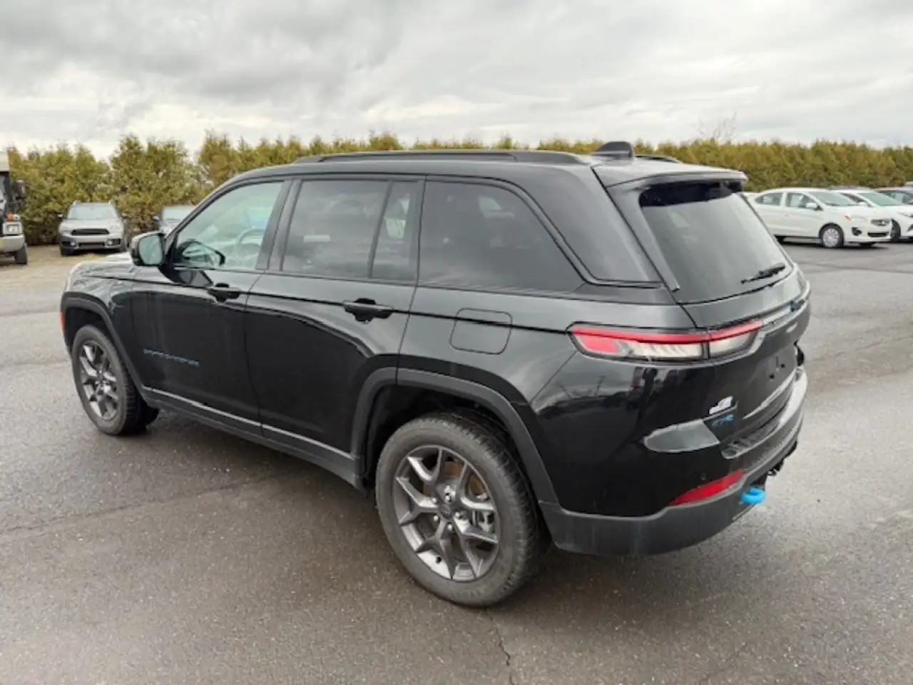 Jeep Grand Cherokee снимка Jeep Grand Cherokee