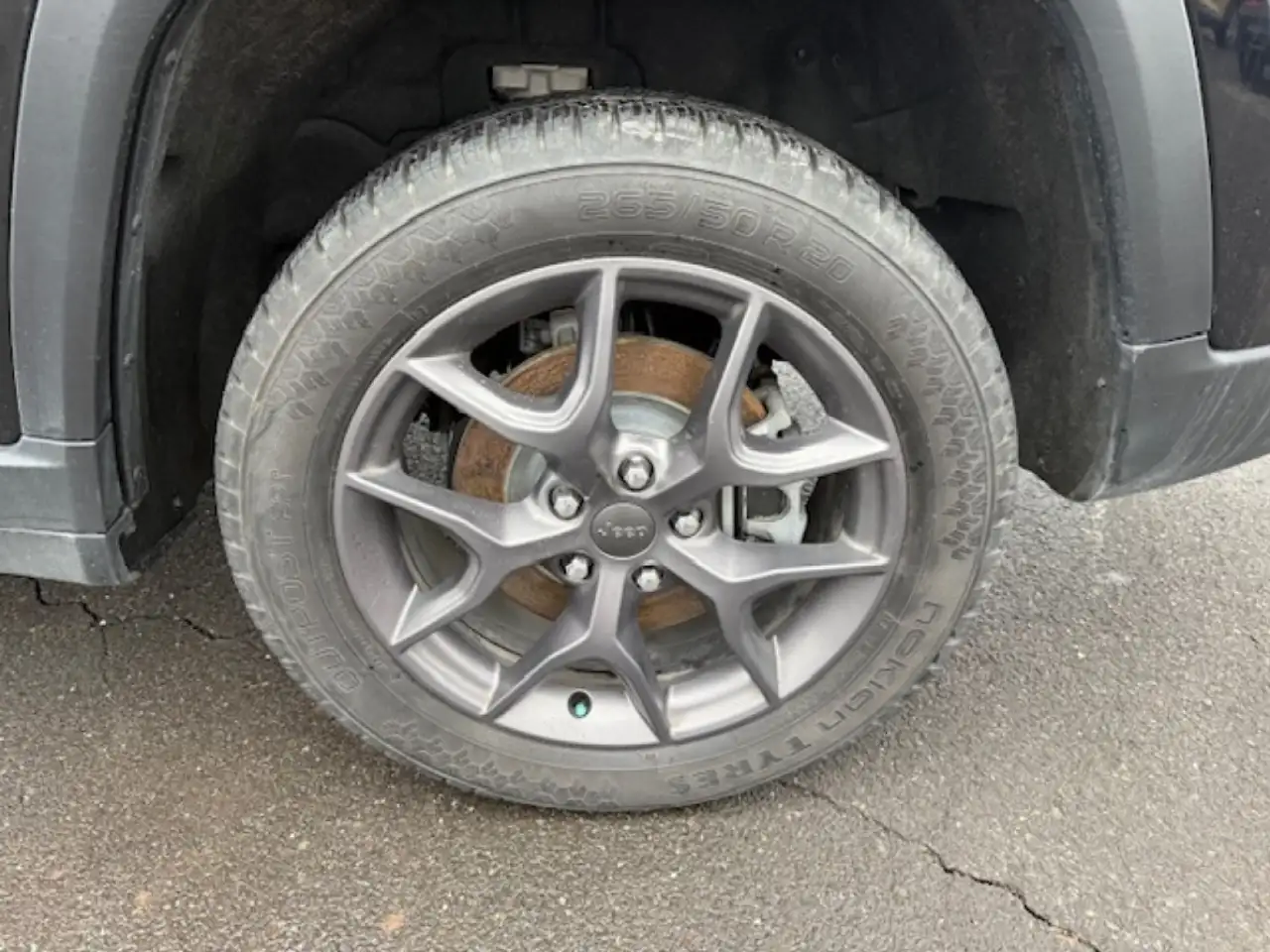 Jeep Grand Cherokee снимка Jeep Grand Cherokee