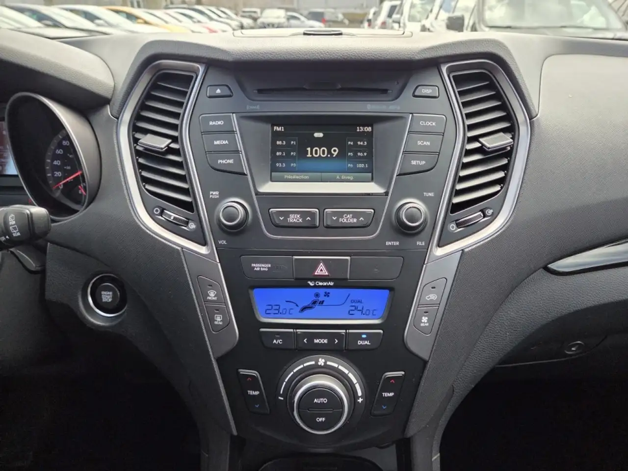 Hyundai SANTA FE снимка Hyundai SANTA FE