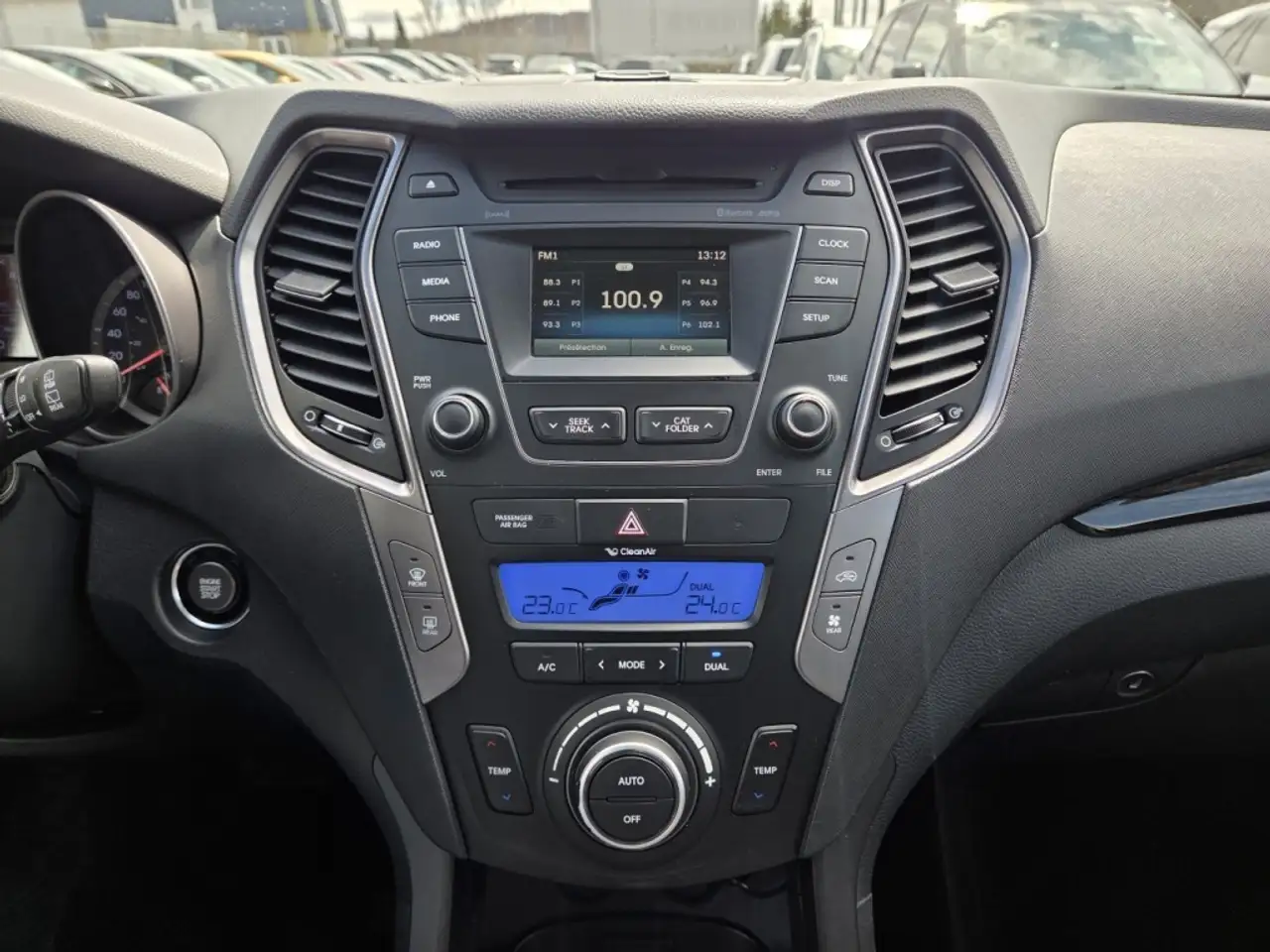Hyundai SANTA FE снимка Hyundai SANTA FE