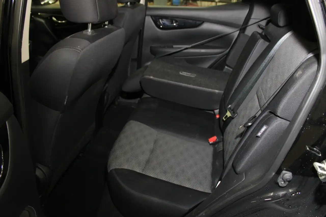 Nissan Qashqai снимка Nissan Qashqai