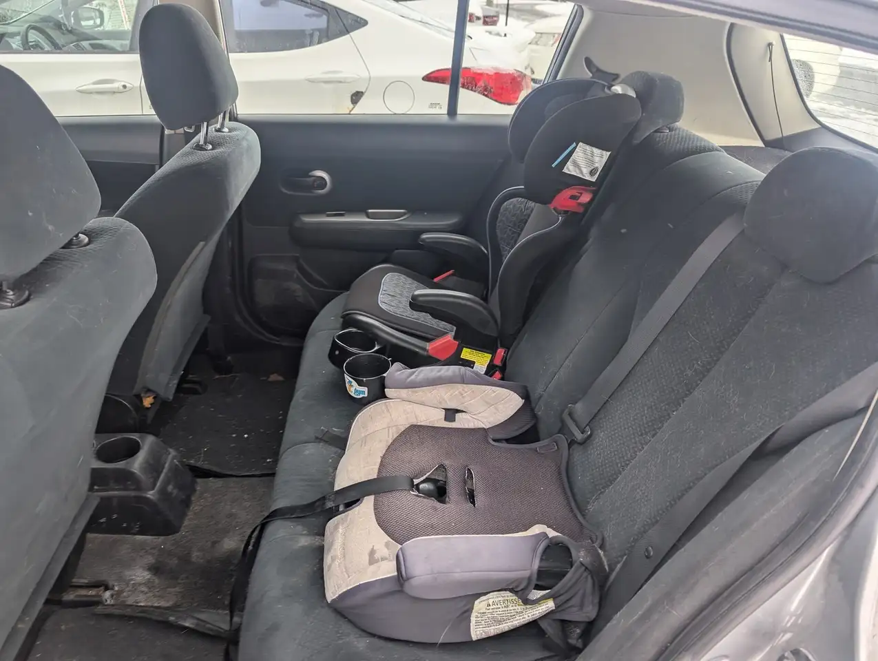 Nissan Versa снимка Nissan Versa