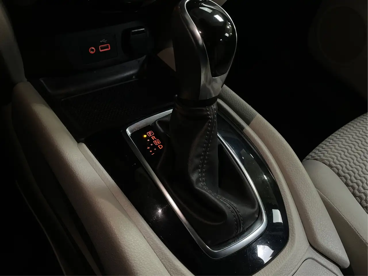 Nissan Qashqai photo Nissan Qashqai