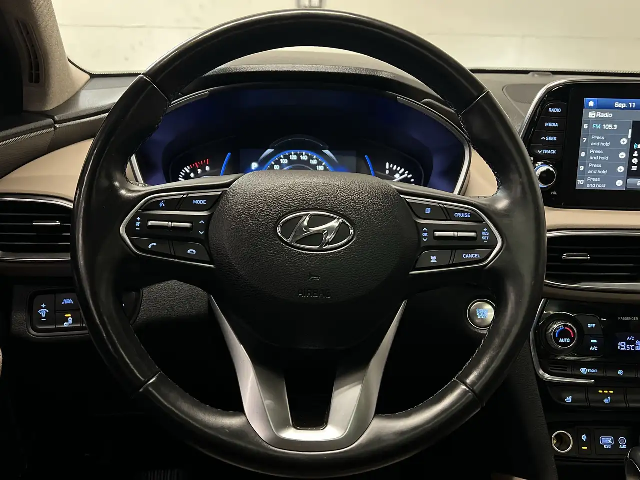 Hyundai SANTA FE снимка Hyundai SANTA FE