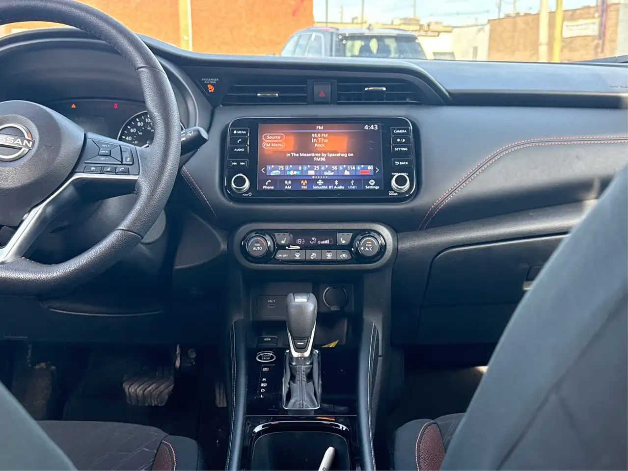 Nissan Kicks снимка Nissan Kicks