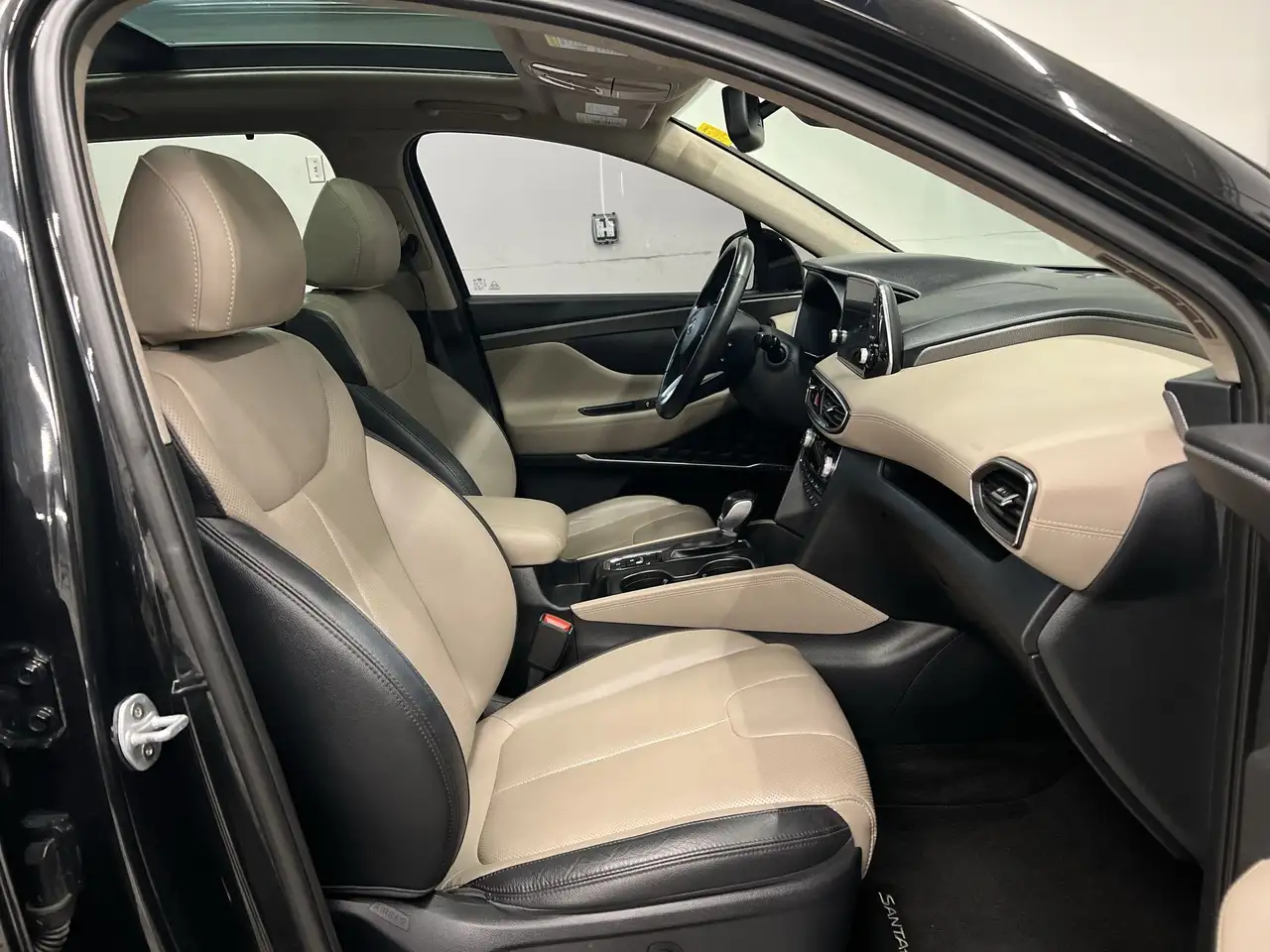 Hyundai SANTA FE снимка Hyundai SANTA FE