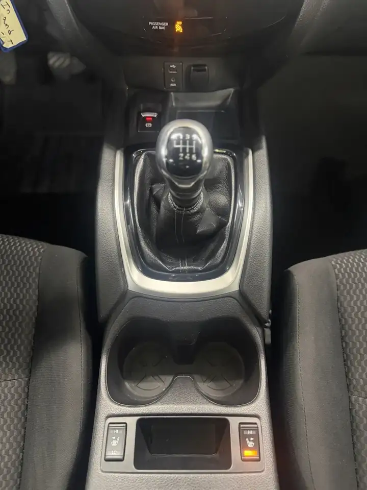 Nissan Qashqai снимка Nissan Qashqai