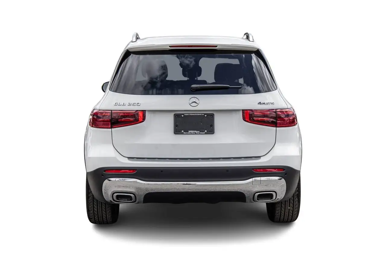 Mercedes-Benz GLB снимка Mercedes-Benz GLB