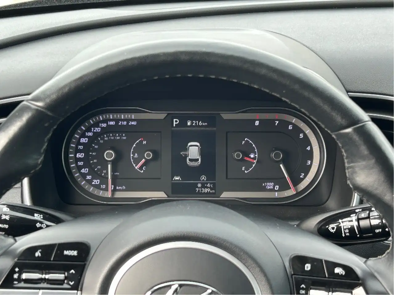 Hyundai TUCSON снимка Hyundai TUCSON