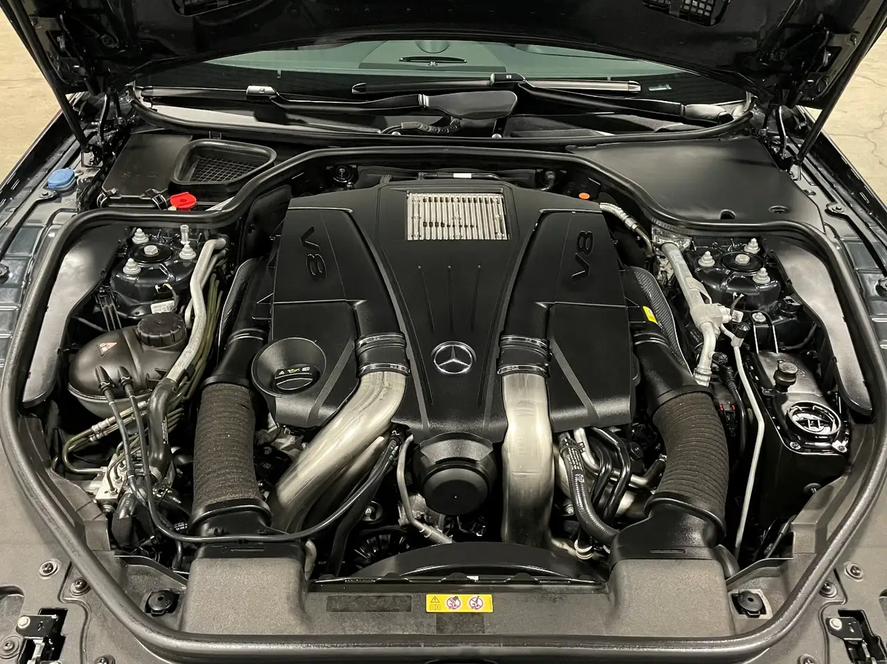 Mercedes-Benz SL снимка Mercedes-Benz SL