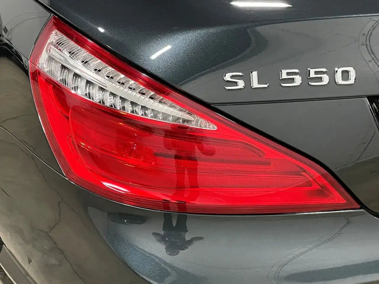 Mercedes-Benz SL снимка Mercedes-Benz SL
