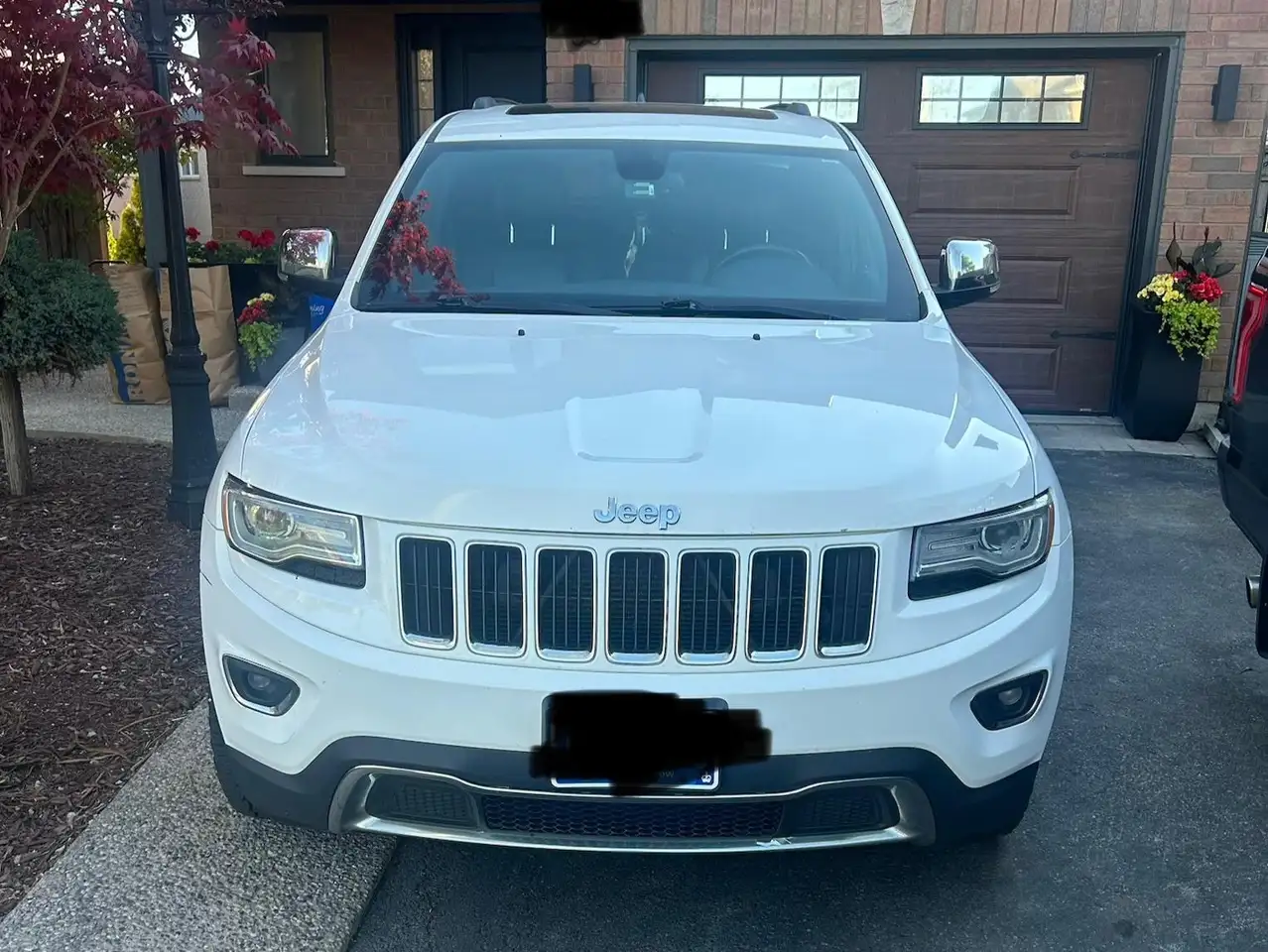 Jeep Grand Cherokee снимка Jeep Grand Cherokee