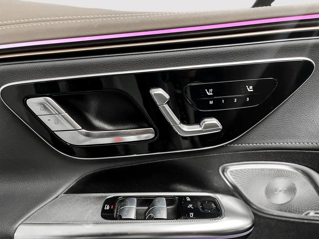 Mercedes-Benz EQE photo Mercedes-Benz EQE