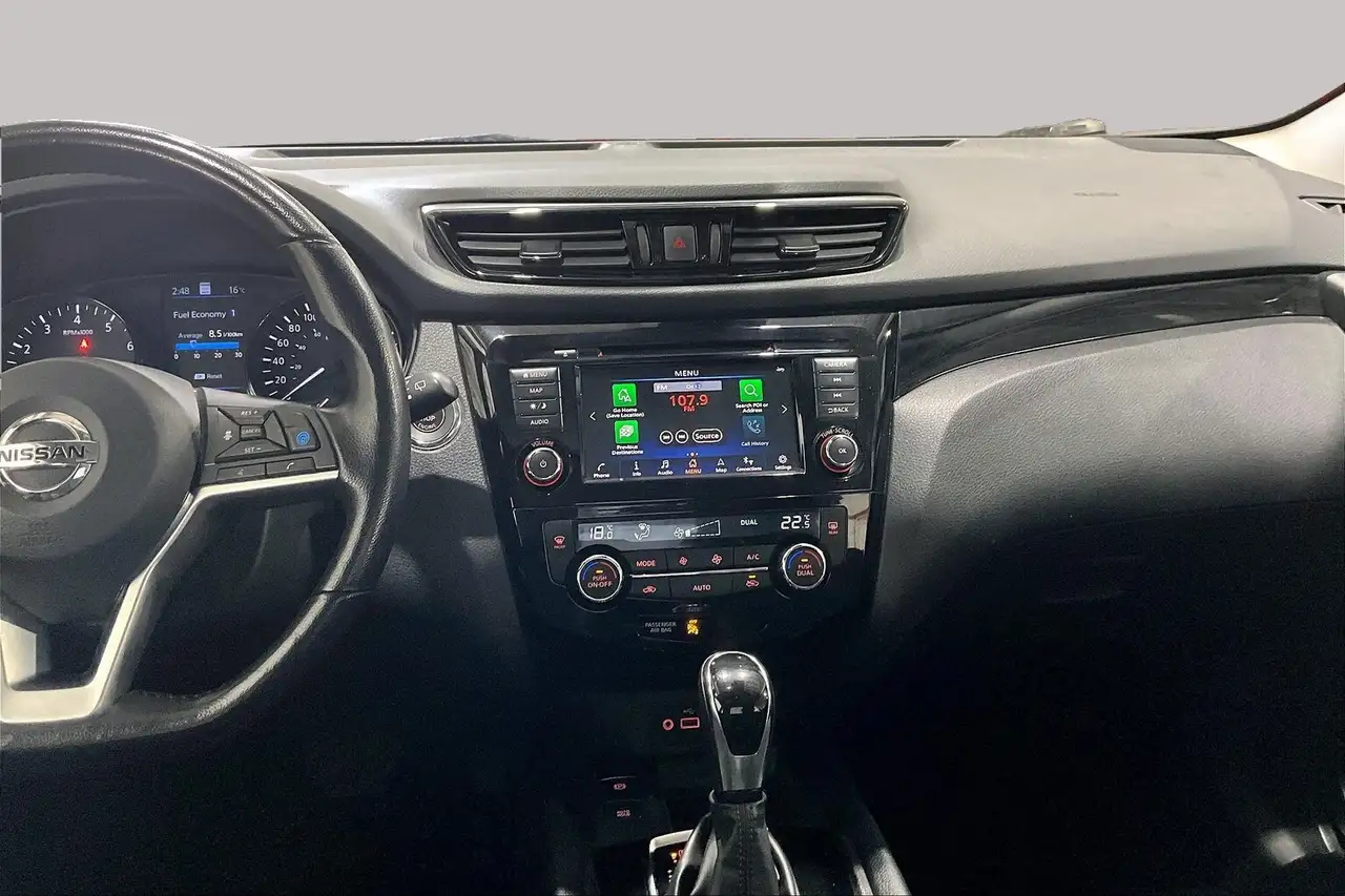 Nissan Qashqai снимка Nissan Qashqai