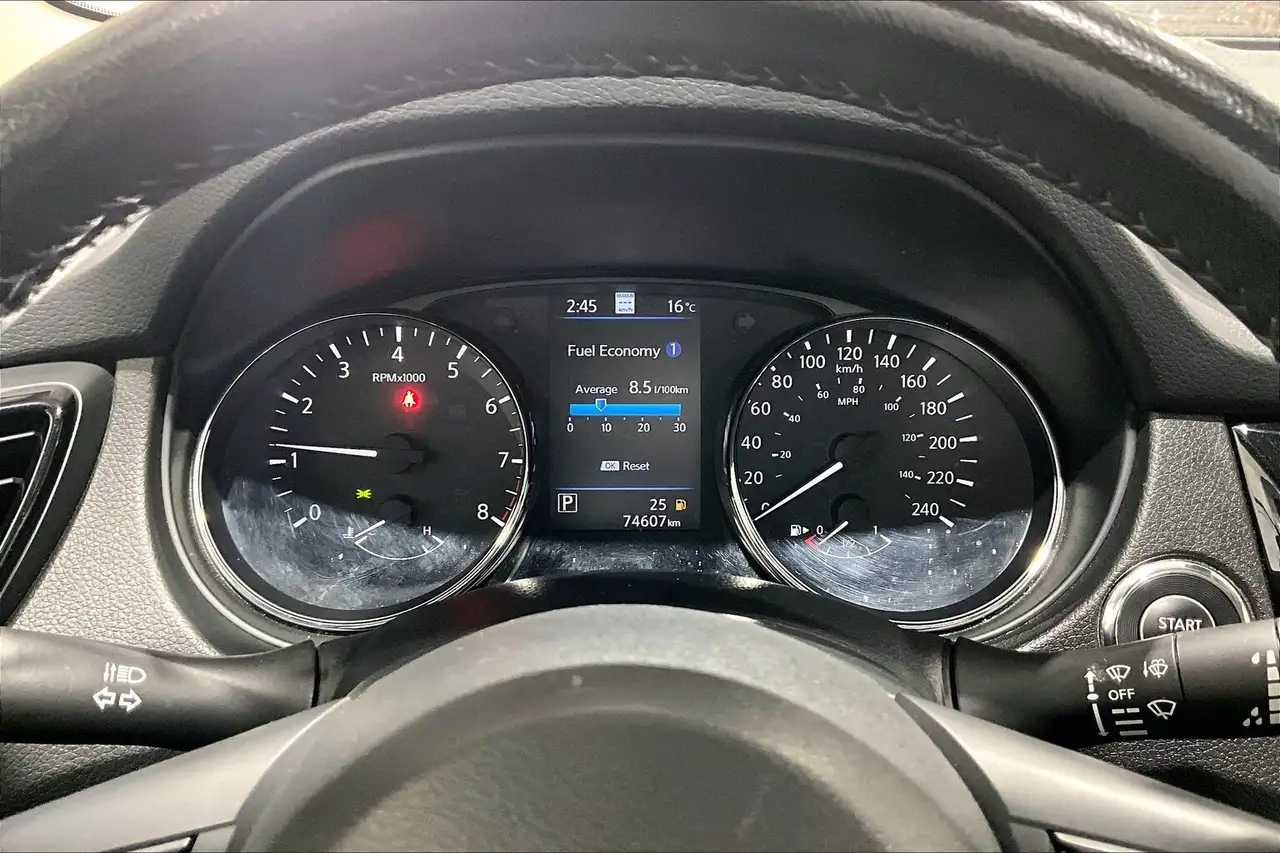 Nissan Qashqai снимка Nissan Qashqai