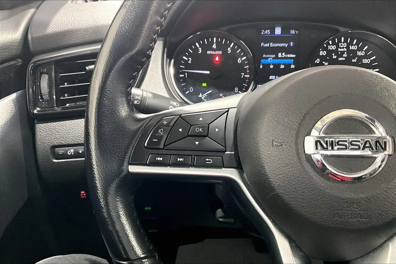 Nissan Qashqai снимка Nissan Qashqai