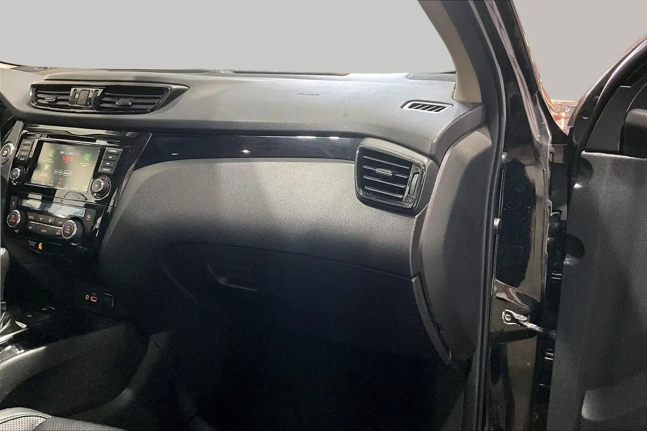 Nissan Qashqai снимка Nissan Qashqai