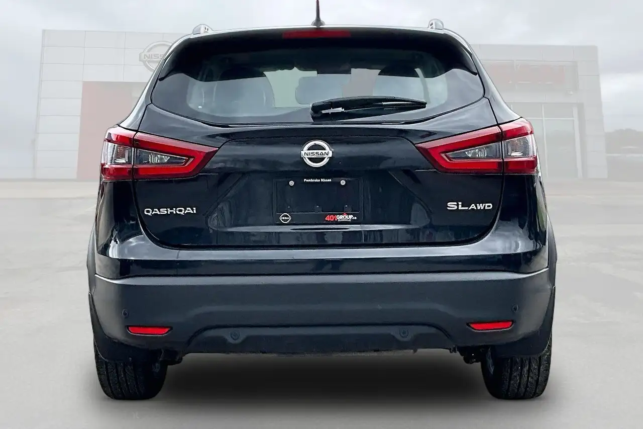 Nissan Qashqai снимка Nissan Qashqai