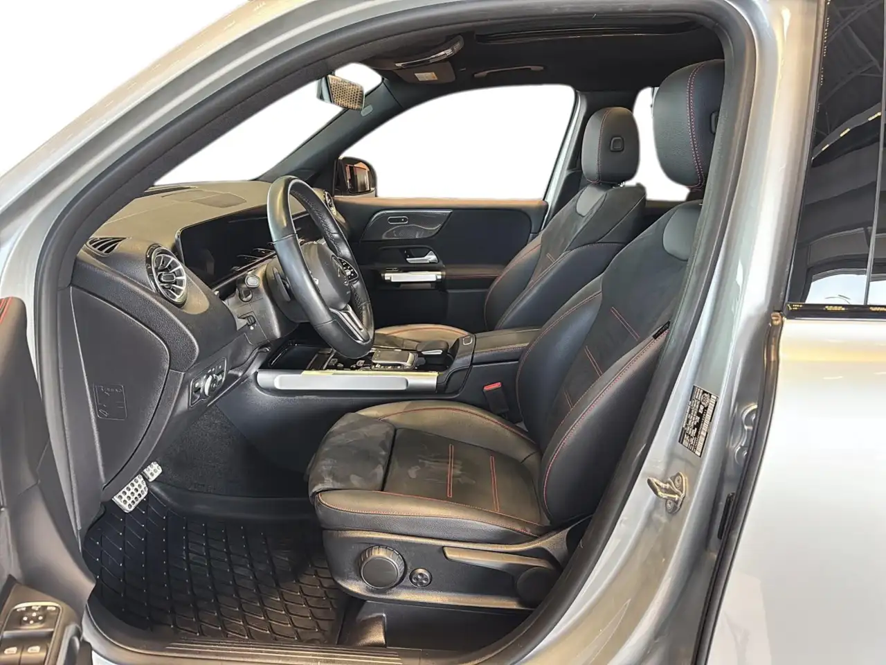 Mercedes-Benz GLB fotografie Mercedes-Benz GLB
