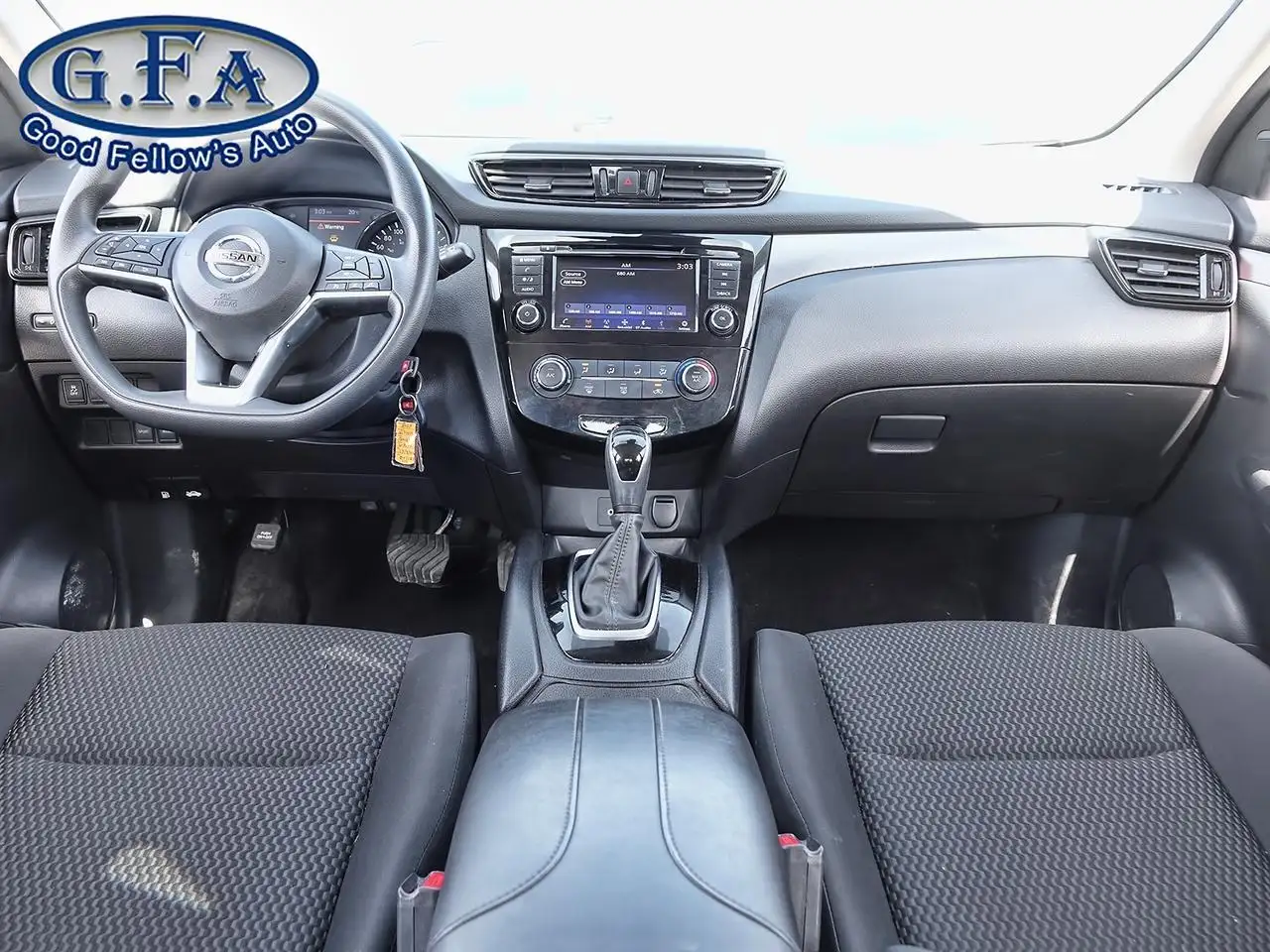 Nissan Qashqai снимка Nissan Qashqai